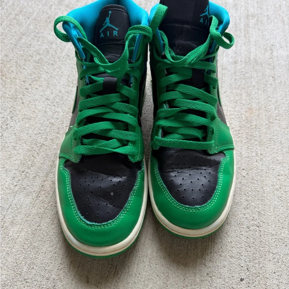 Nike Air Jordan 1 Mid Lucky Green Aquatone Women’s Size 9 Sneakers - Picture 8 of 9